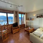 Daire Cosy Avec Vue Montagne, Balcon & Parking Gratuit