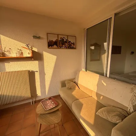 Cosy Avec Vue Montagne, Balcon & Parking Gratuit Apartamento *