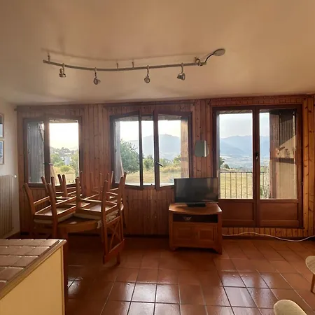 Cosy Avec Vue Montagne, Balcon & Parking Gratuit Διαμέρισμα