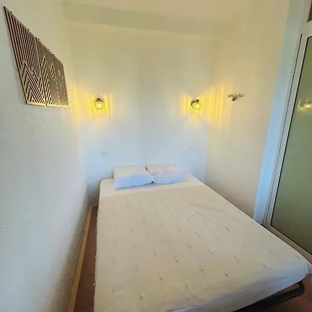 Διαμέρισμα Cosy Avec Vue Montagne, Balcon & Parking Gratuit *