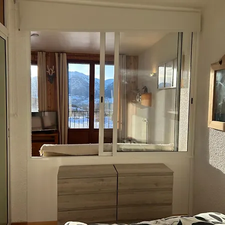 Cosy Avec Vue Montagne, Balcon & Parking Gratuit *