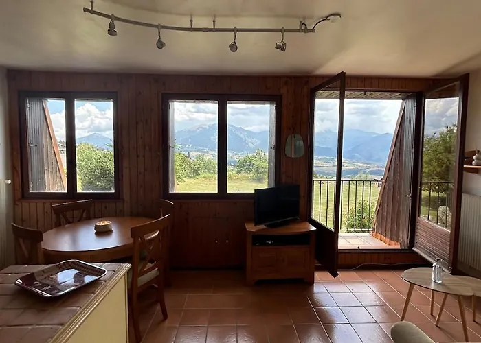 Cosy Avec Vue Montagne, Balcon & Parking Gratuit Daire