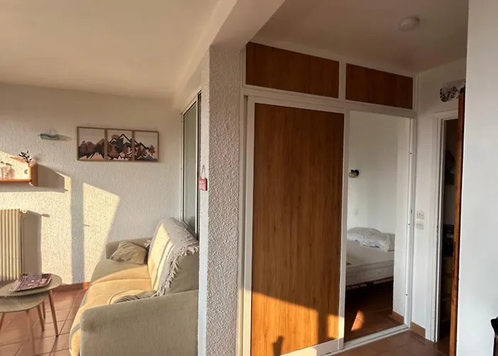 Cosy Avec Vue Montagne, Balcon & Parking Gratuit Daire *