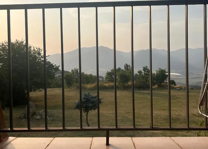 Cosy Avec Vue Montagne, Balcon & Parking Gratuit Daire *