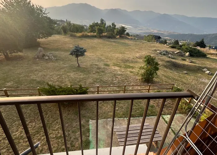 Apartment Cosy Avec Vue Montagne, Balcon & Parking Gratuit
