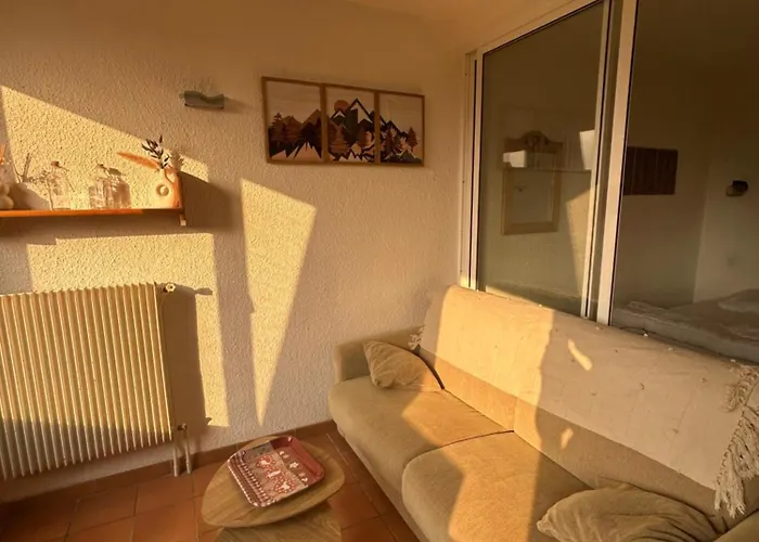 Cosy Avec Vue Montagne, Balcon & Parking Gratuit Daire *