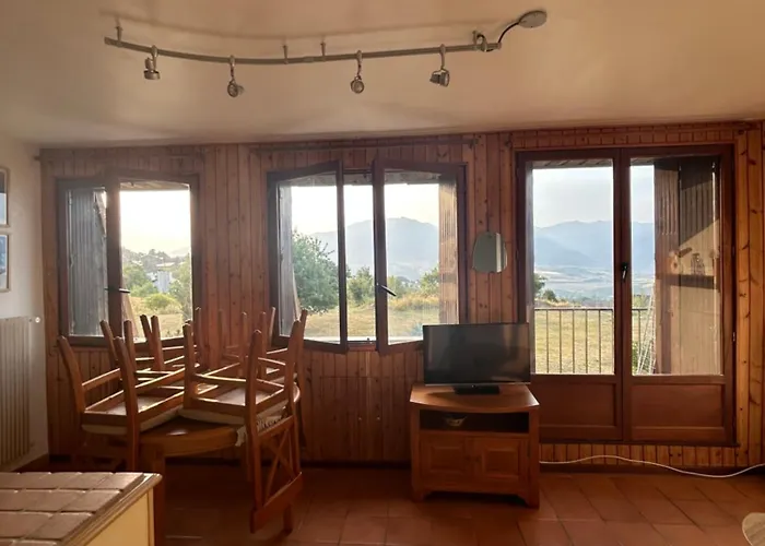 Cosy Avec Vue Montagne, Balcon & Parking Gratuit Daire