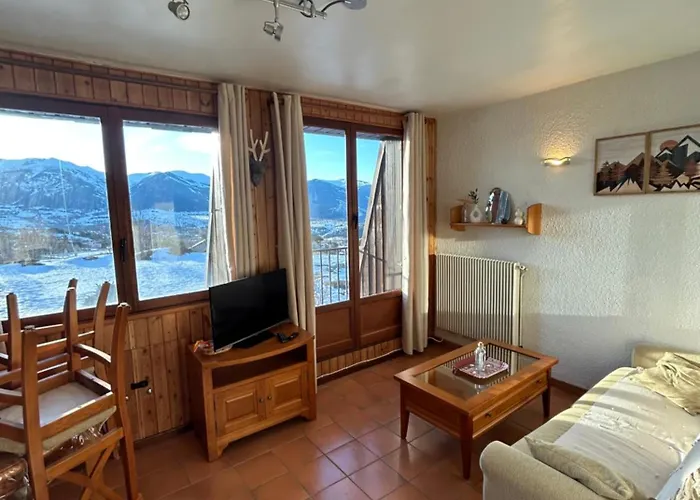 Daire Cosy Avec Vue Montagne, Balcon & Parking Gratuit