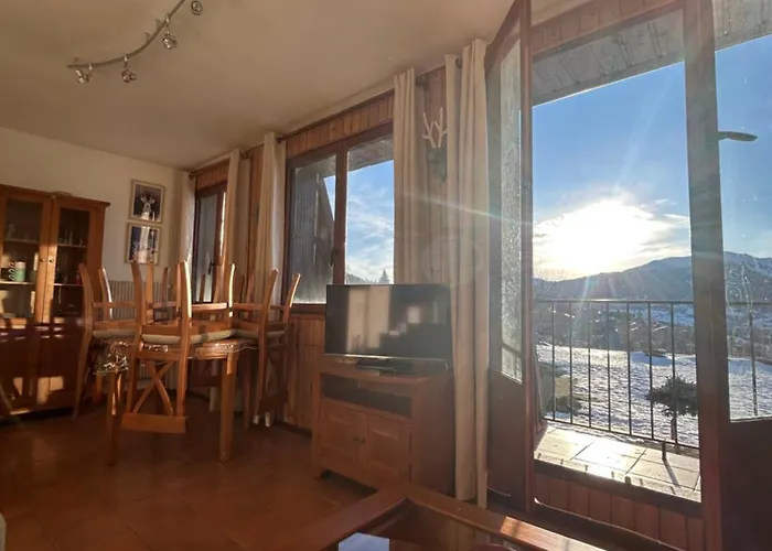 Apartment Cosy Avec Vue Montagne, Balcon & Parking Gratuit Font-Romeu-Odeillo-Via