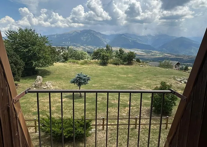Cosy Avec Vue Montagne, Balcon & Parking Gratuit